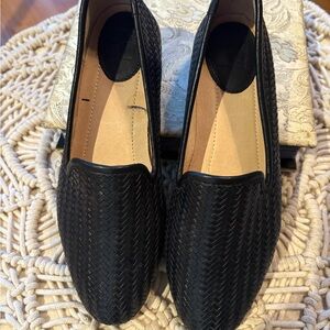 FRYE AND CO. Black Textured Flats